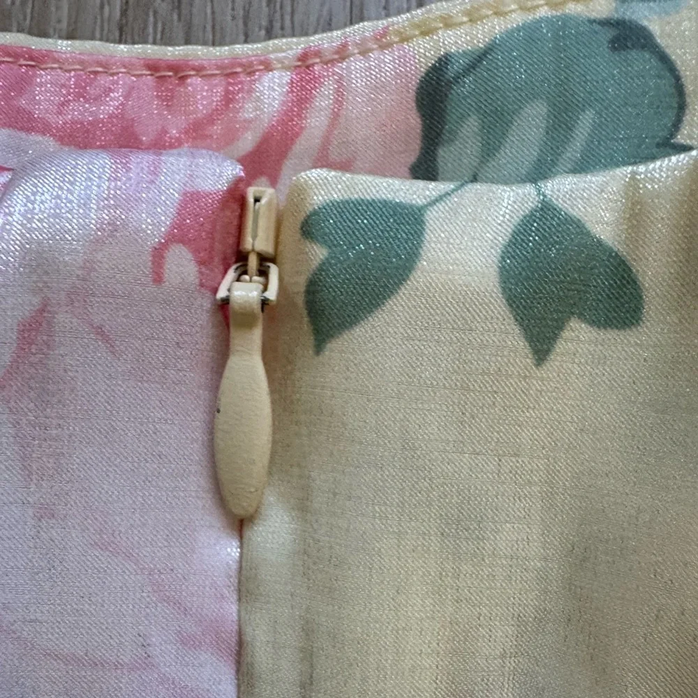 Selkie Paper Doll Fantasy Floral A-Line Skirt in Pale Yellow and Pink Size XS